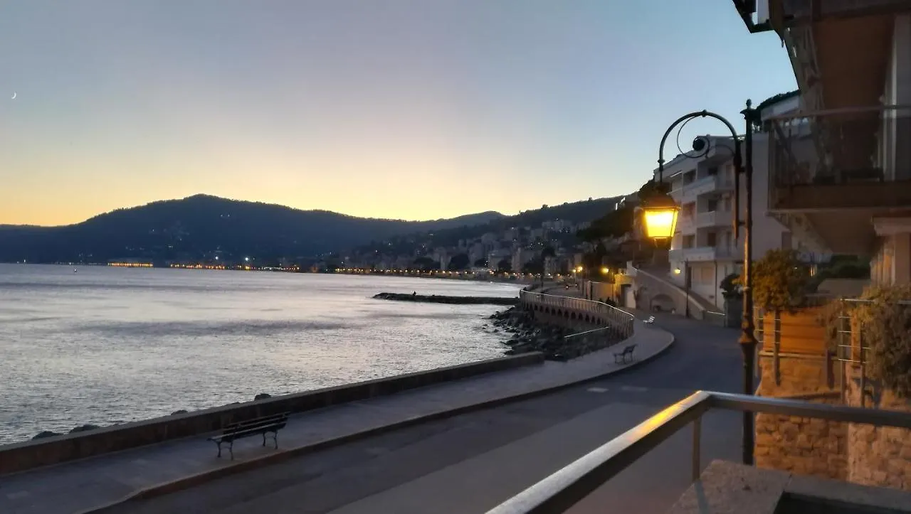Cadorna Fronte Mare Apartment Alassio