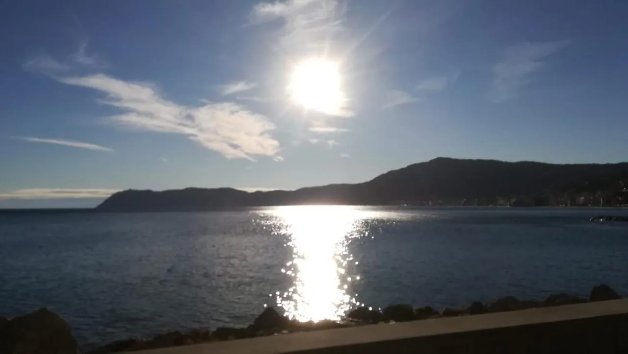 Cadorna Fronte Mare Apartment Alassio Italy