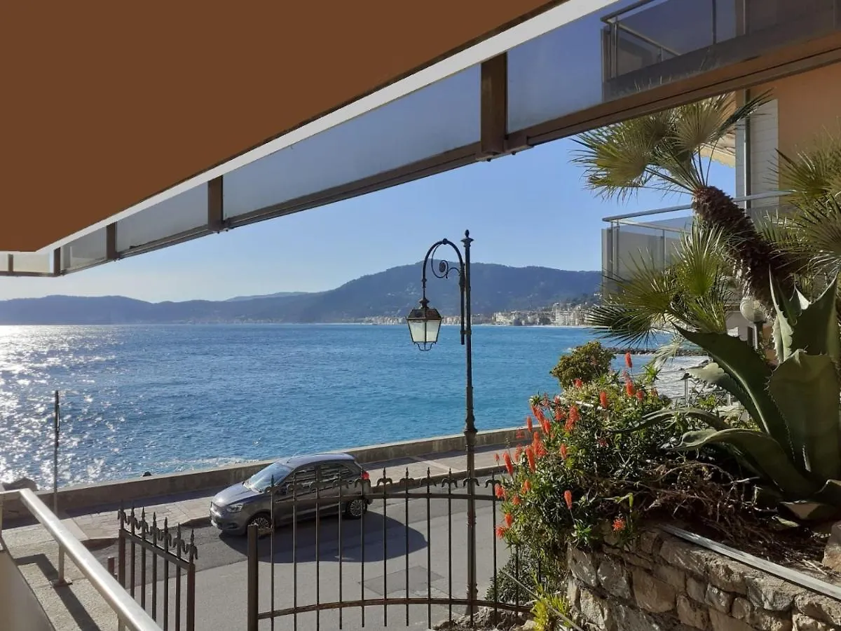 Cadorna Fronte Mare Apartment Alassio