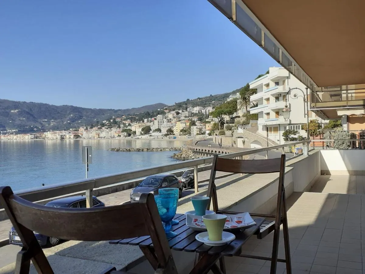 Cadorna Fronte Mare Apartment Alassio