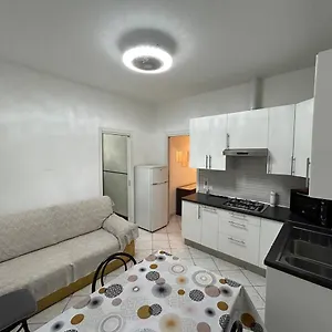Casa Deluxe -50m Dal Mare- Alassio